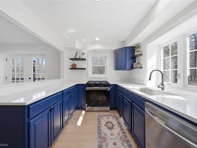 6097 Reno Drive , Louisville, OH 44641 Photo 5