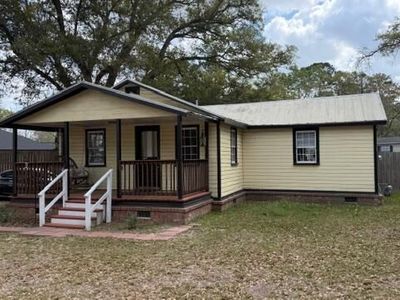 201 Garbon Drive, Summerville, SC 29485