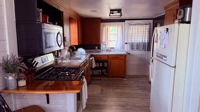 201 Garbon Drive Photo 4