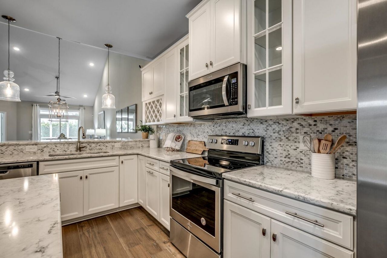 2628 Hartington St Photo 12