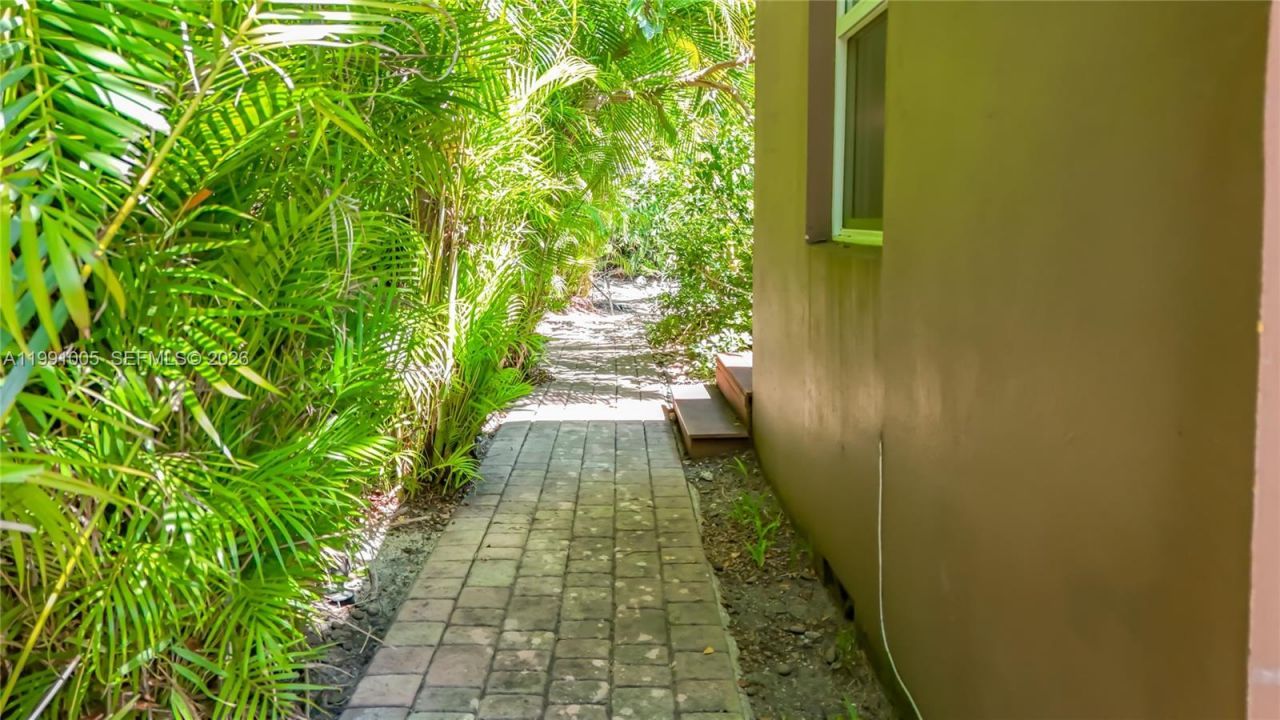 1419 NE 4th Ct , Fort Lauderdale, FL 33301 Photo