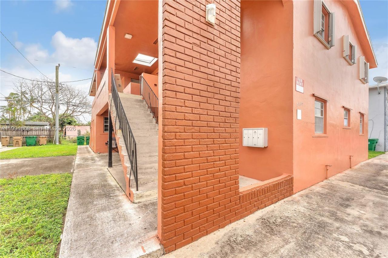 3750 SW 59th Ave , Unit 3, Davie, FL 33314 Photo