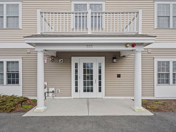555 Page St, Unit 305, Stoughton, MA 02072