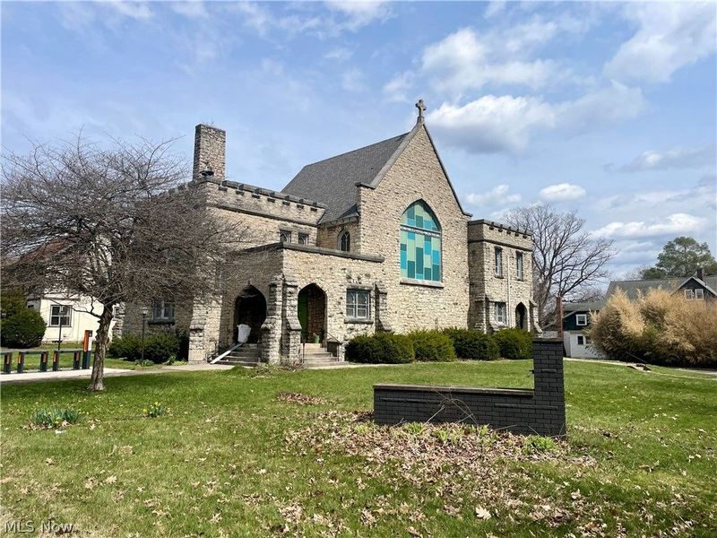 1205 Elm Street, Youngstown, OH 44505 Photo 2