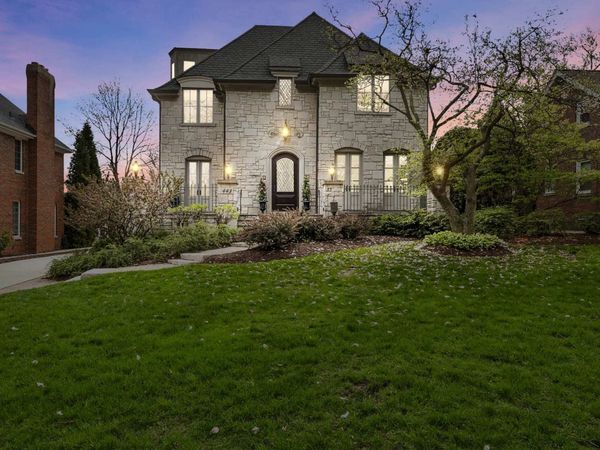 443 S Madison Street , Hinsdale, IL 60521