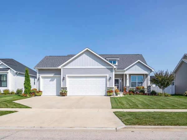 Lot 6 Faiths Way , Bettendorf, IA 52722