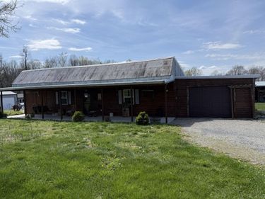 223 Demsey Lane, Columbia, KY 42728