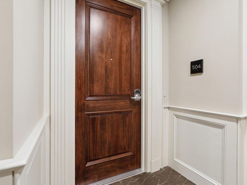 3175 Tremont Road, Unit 504, Columbus, OH 43221 Photo 12