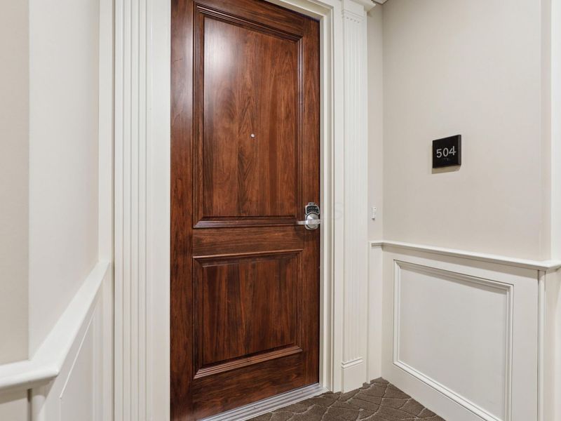 3175 Tremont Road, Unit 504, Columbus, OH 43221 Photo 13