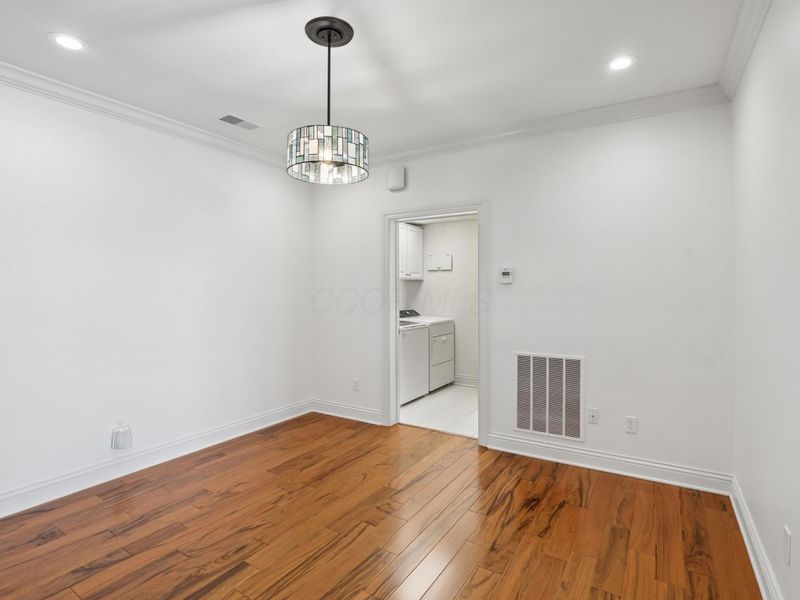 3175 Tremont Road, Unit 504, Columbus, OH 43221 Photo 19