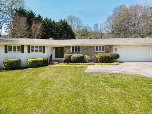 1513 Everhart Drive NW, Cleveland, TN 37311