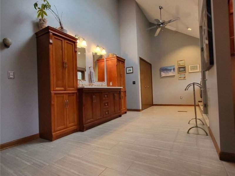 1882 Meadow Drive , Hinckley, OH 44233 Photo 22