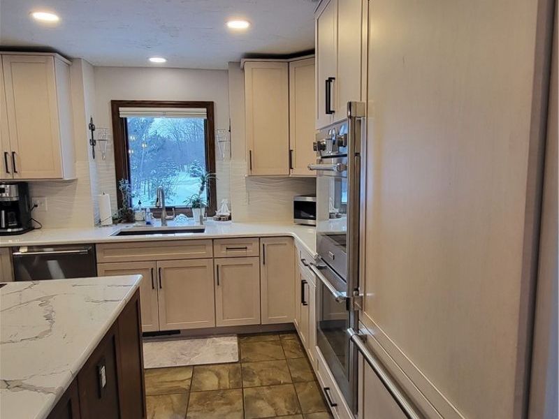 1882 Meadow Drive , Hinckley, OH 44233 Photo 5