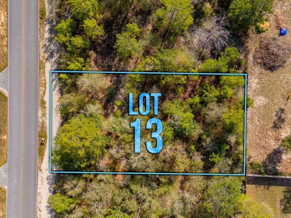 Lot 13 W Dogwood Avenue, DeFuniak Springs, FL 32433