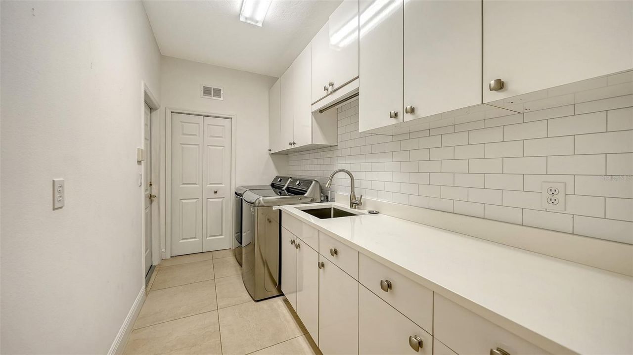 6309 Thorndon Circle, University Park, FL 34201 Photo