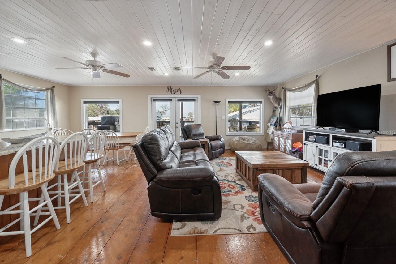 364 NE 256th Avenue , Suwannee, FL 32692 Photo