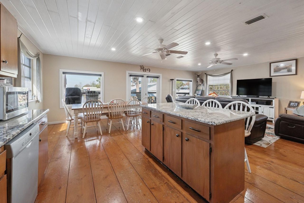 364 NE 256th Avenue , Suwannee, FL 32692 Photo