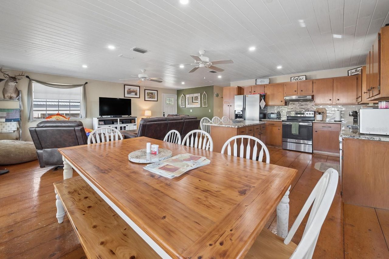 364 NE 256th Avenue , Suwannee, FL 32692 Photo