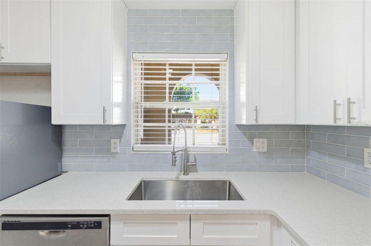 9993 86th St, Seminole, FL 33777 Photo