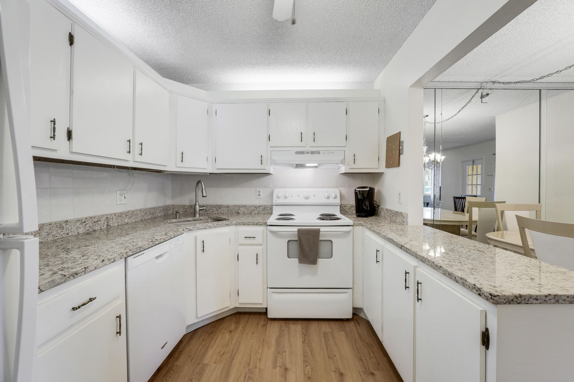 5900 Whispering Pine Way, Unit A-1, Greenacres, FL 33463 Photo