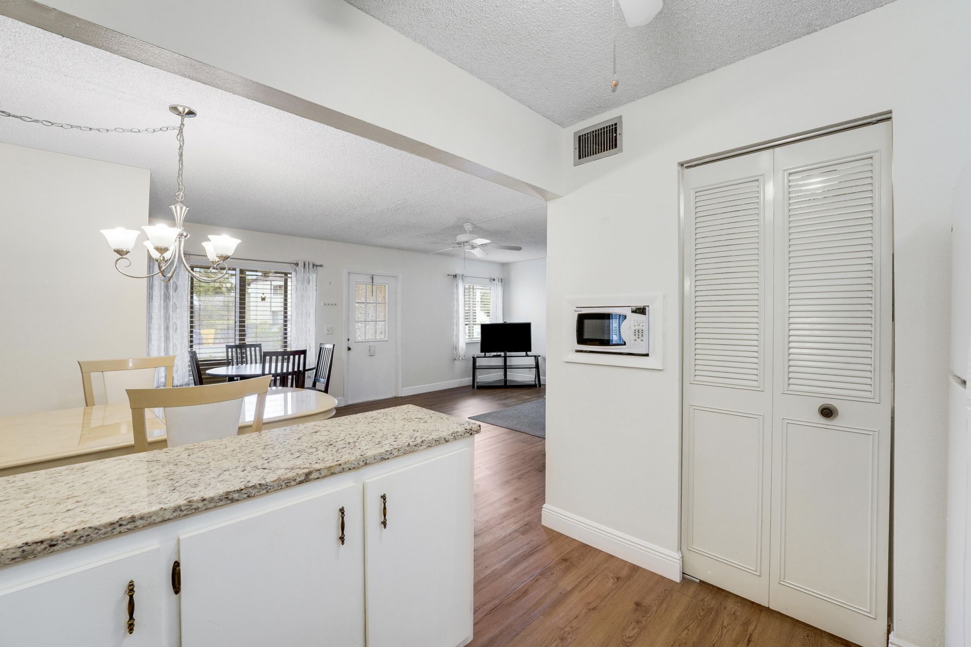 5900 Whispering Pine Way, Unit A-1, Greenacres, FL 33463 Photo