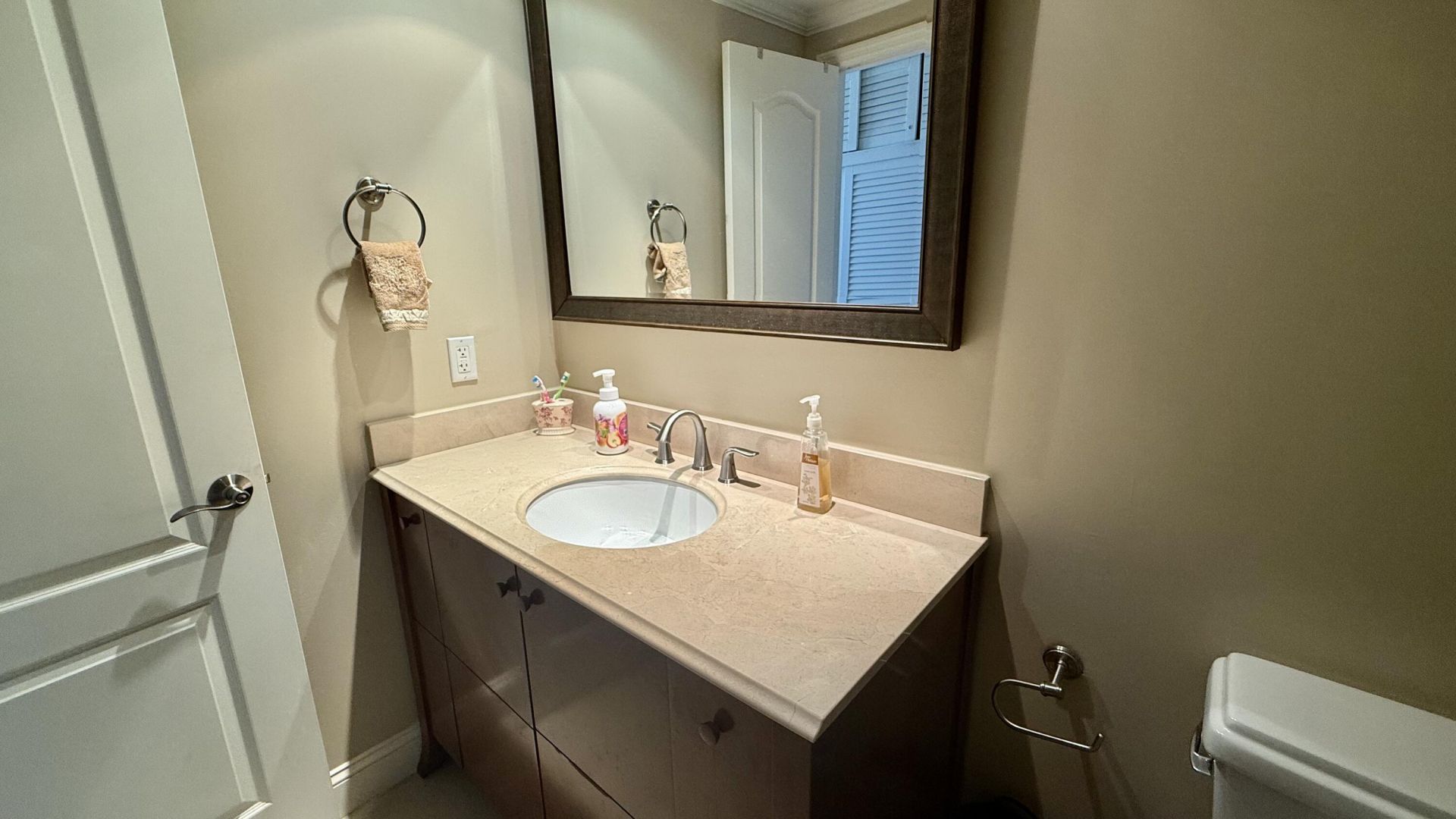 3300 NE 36th Street, Unit 507, Fort Lauderdale, FL 33308 Photo