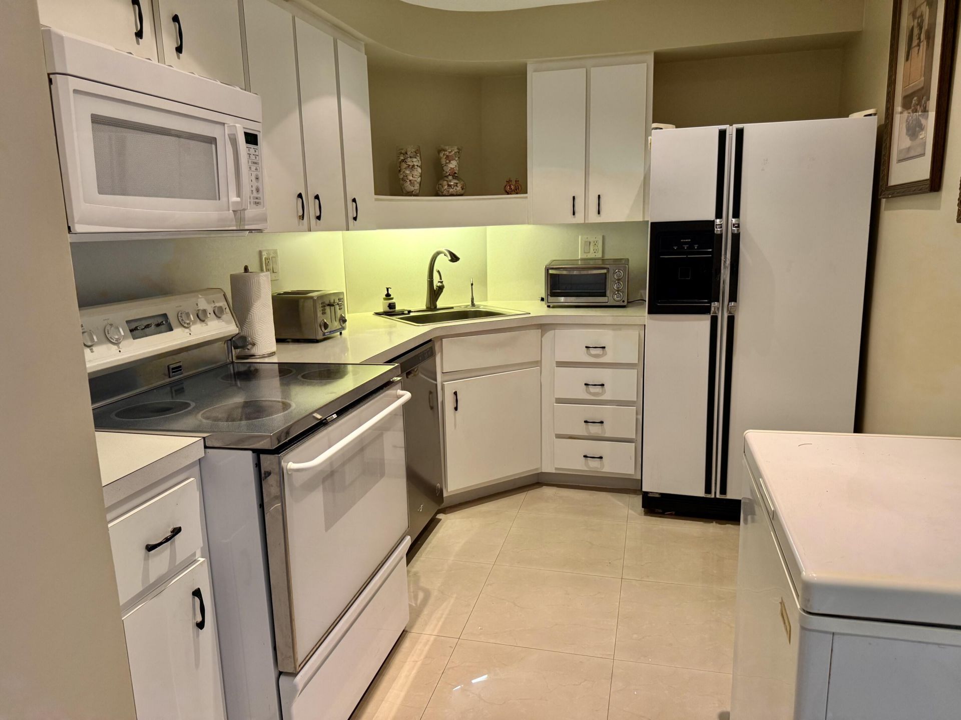 3300 NE 36th Street, Unit 507, Fort Lauderdale, FL 33308 Photo