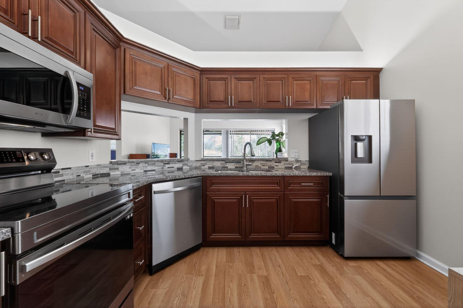 4 Vía De Casas Sur, Unit 202, Boynton Beach, FL 33426 Photo