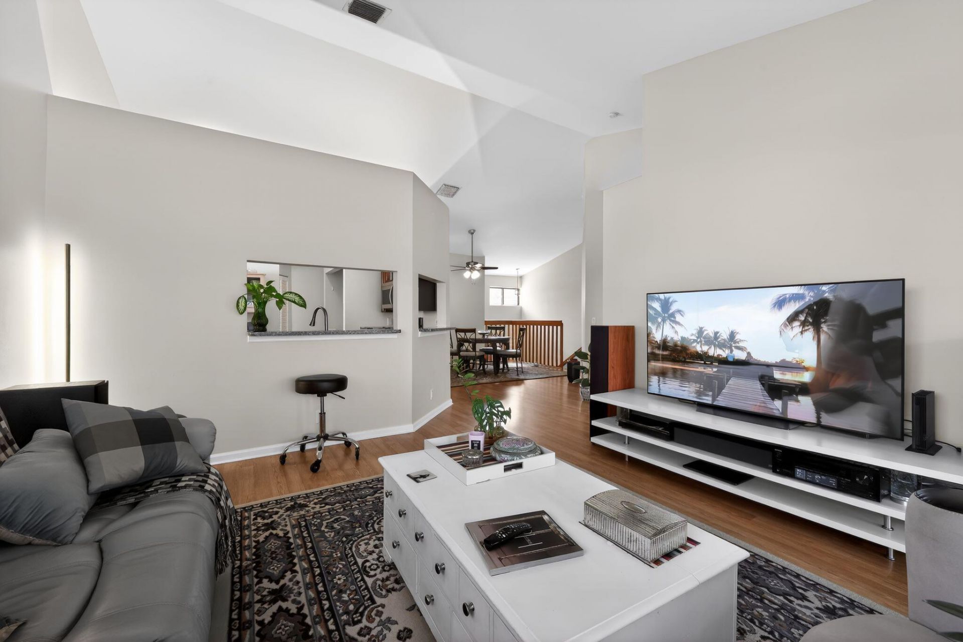 4 Vía De Casas Sur, Unit 202, Boynton Beach, FL 33426 Photo