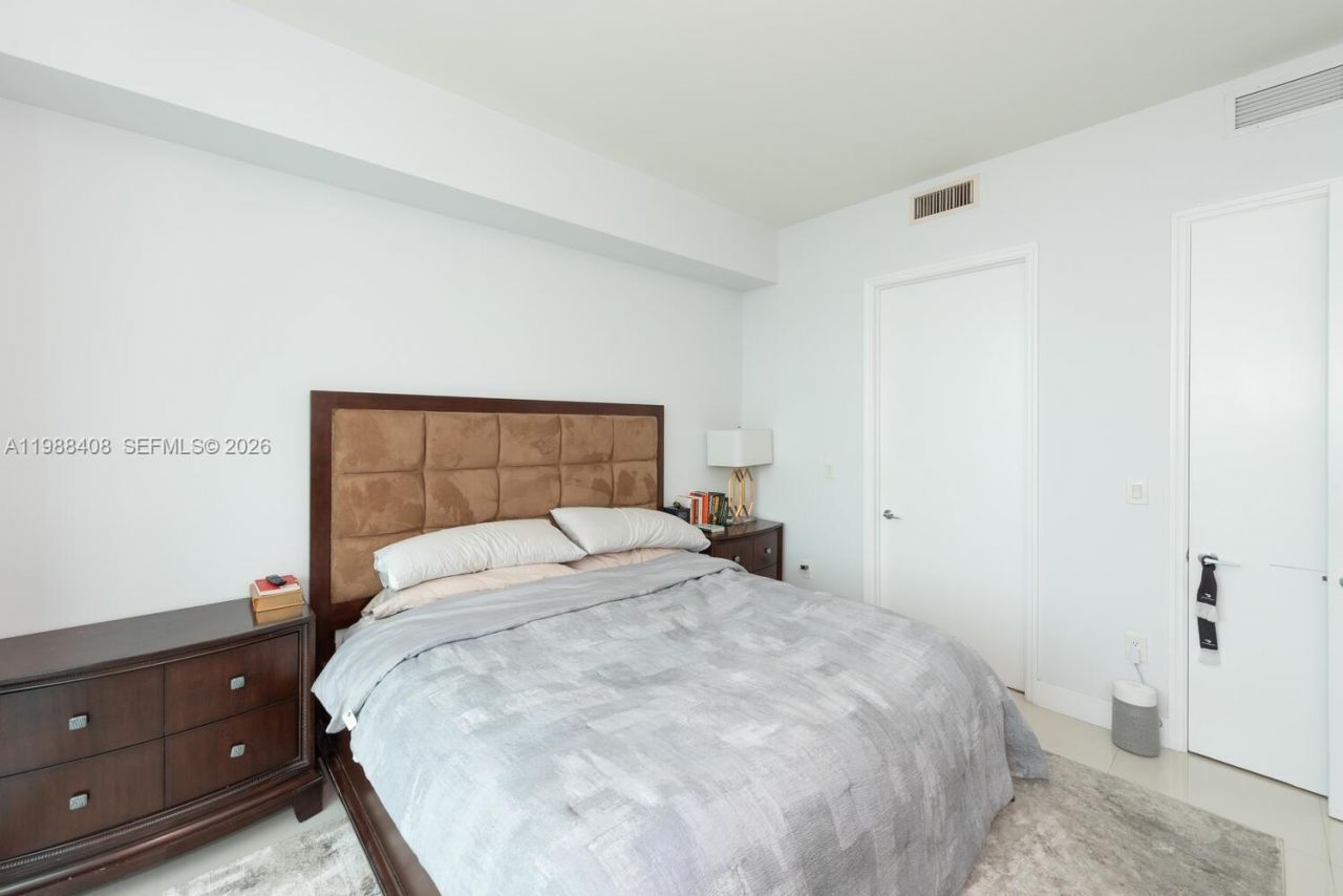 55 SE 6th St, Unit 4200, Miami, FL 33131 Photo