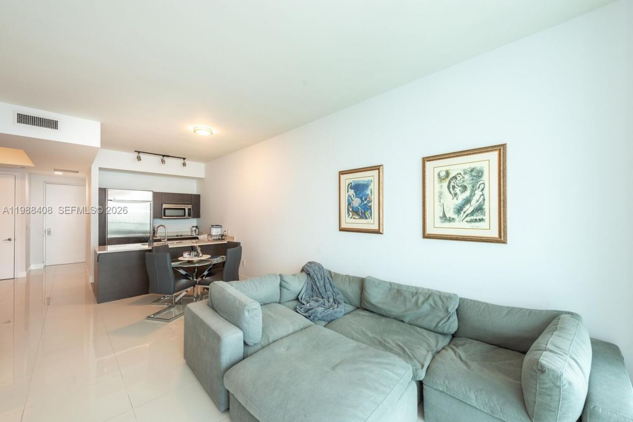 55 SE 6th St, Unit 4200, Miami, FL 33131 Photo