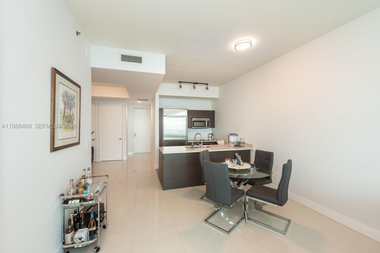55 SE 6th St, Unit 4200, Miami, FL 33131 Photo