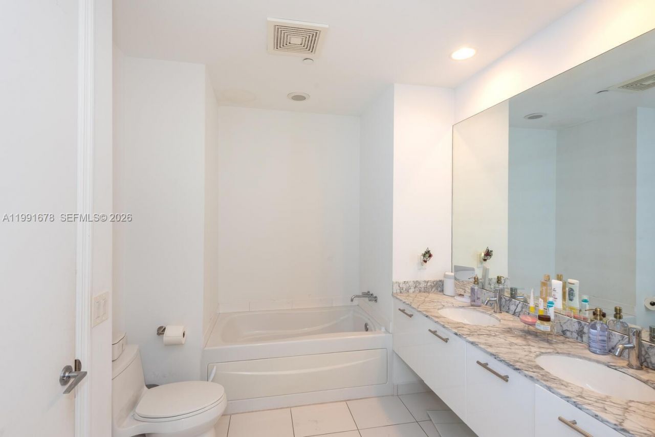 55 SE 6th St , Unit 4308, Miami, FL 33131 Photo