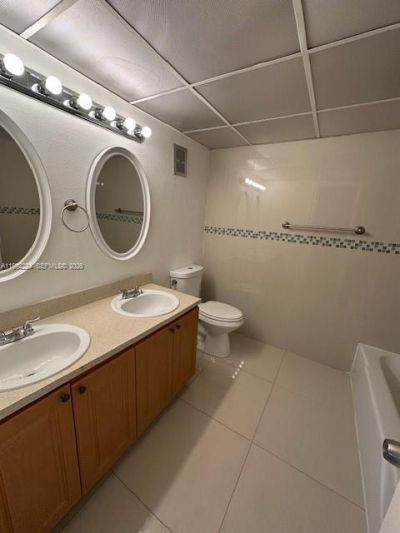 5400 SW 77 Court, Unit 2R, Miami, FL 33155 Photo