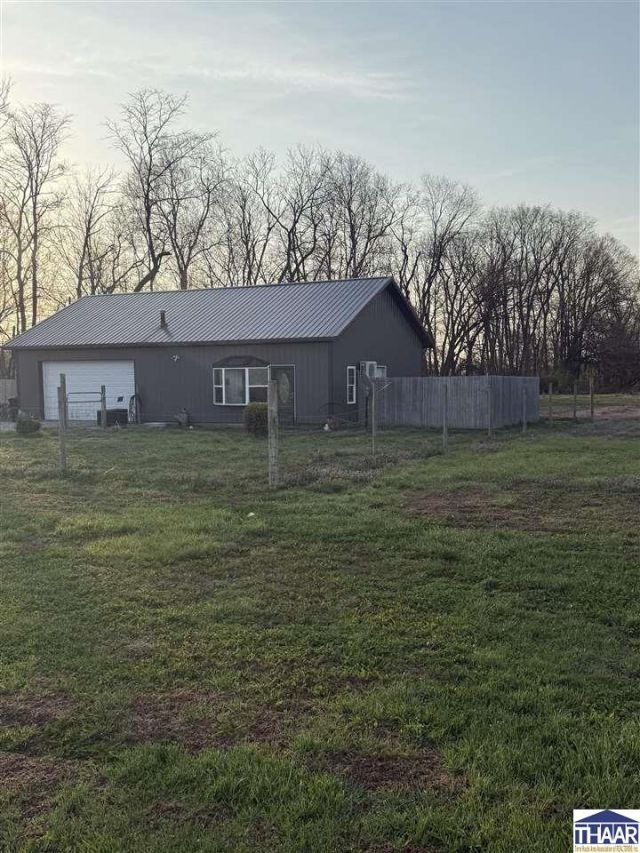 2124 E 7 SE Road, Carlisle, IN 47838 Main Photo