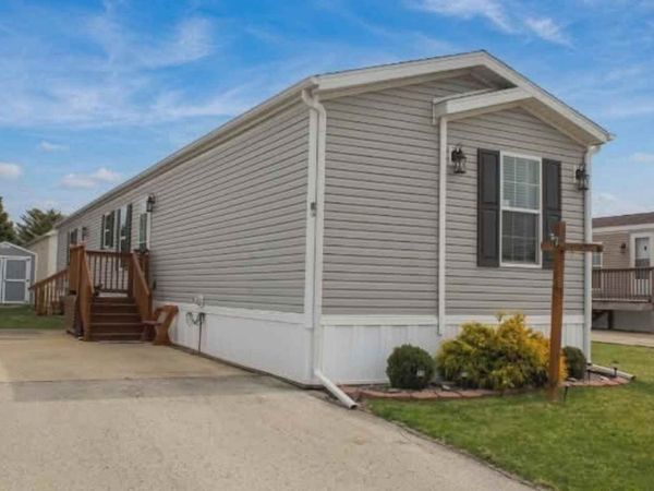 83 St. George Drive, Bourbonnais, IL 60914