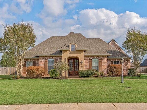 125 Horseguards Avenue , Bossier City, LA 71111