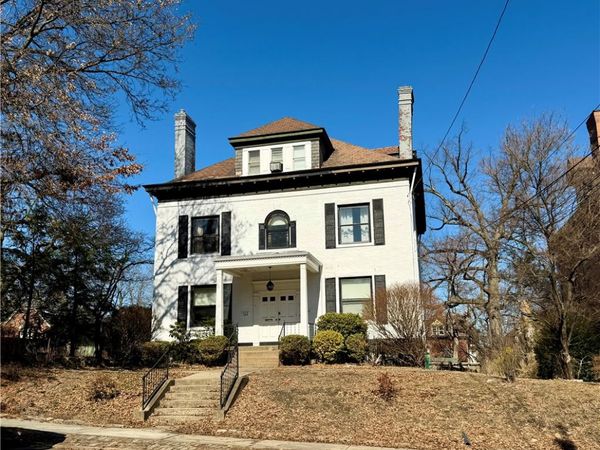 5633 Northumberland St, Pittsburgh, PA 15217