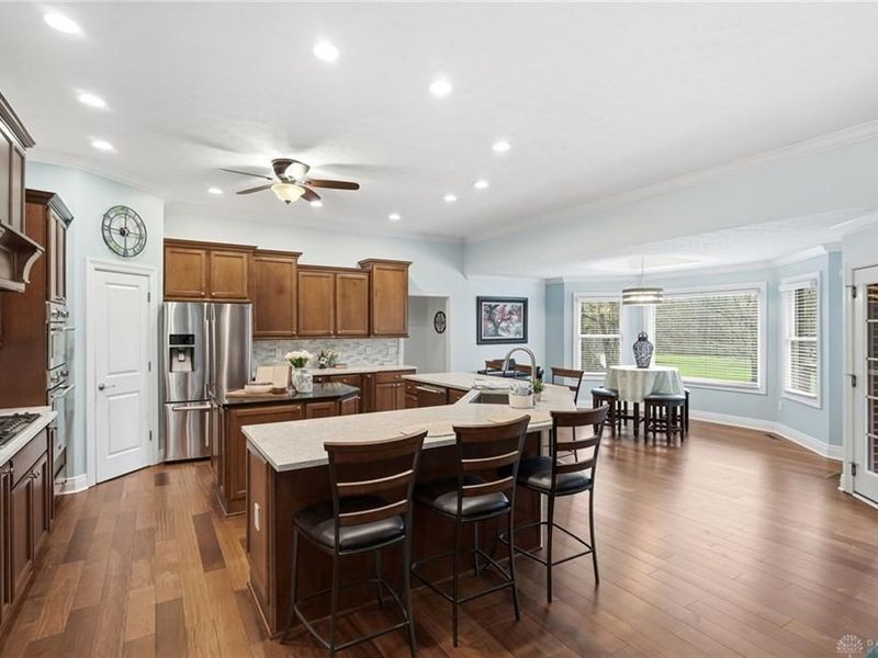 555 Heatherwoode Circle, Springboro, OH 45066 Photo 10