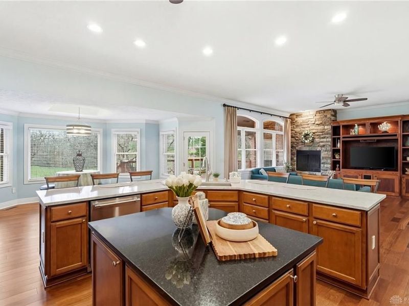 555 Heatherwoode Circle, Springboro, OH 45066 Photo 14