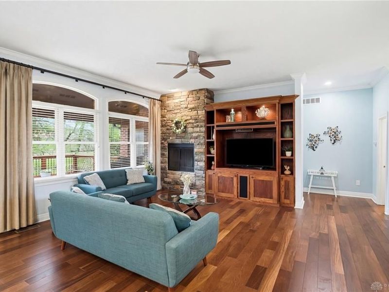 555 Heatherwoode Circle, Springboro, OH 45066 Photo 6