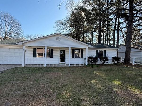 910 Dwight St., Manila, AR 72442