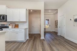 5009 Red Bear Ct photo 4