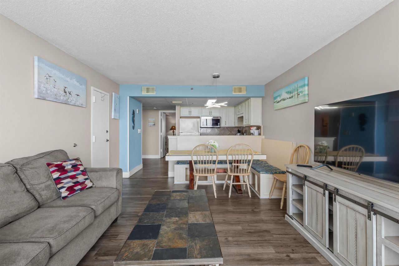 202 74th Ave. N Photo 13