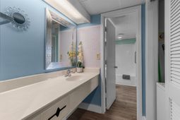 202 74th Ave. N photo 4