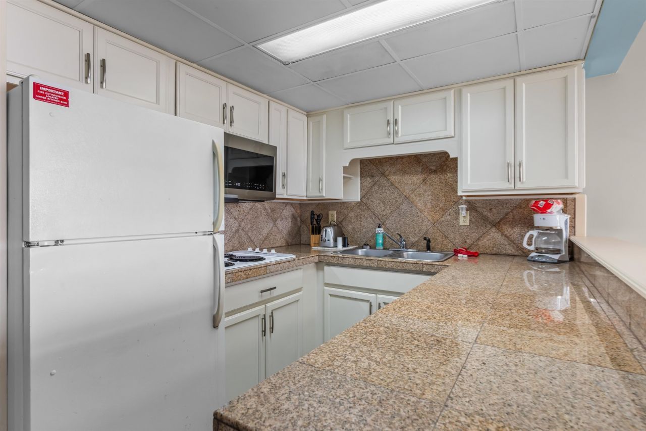 202 74th Ave. N Photo 8