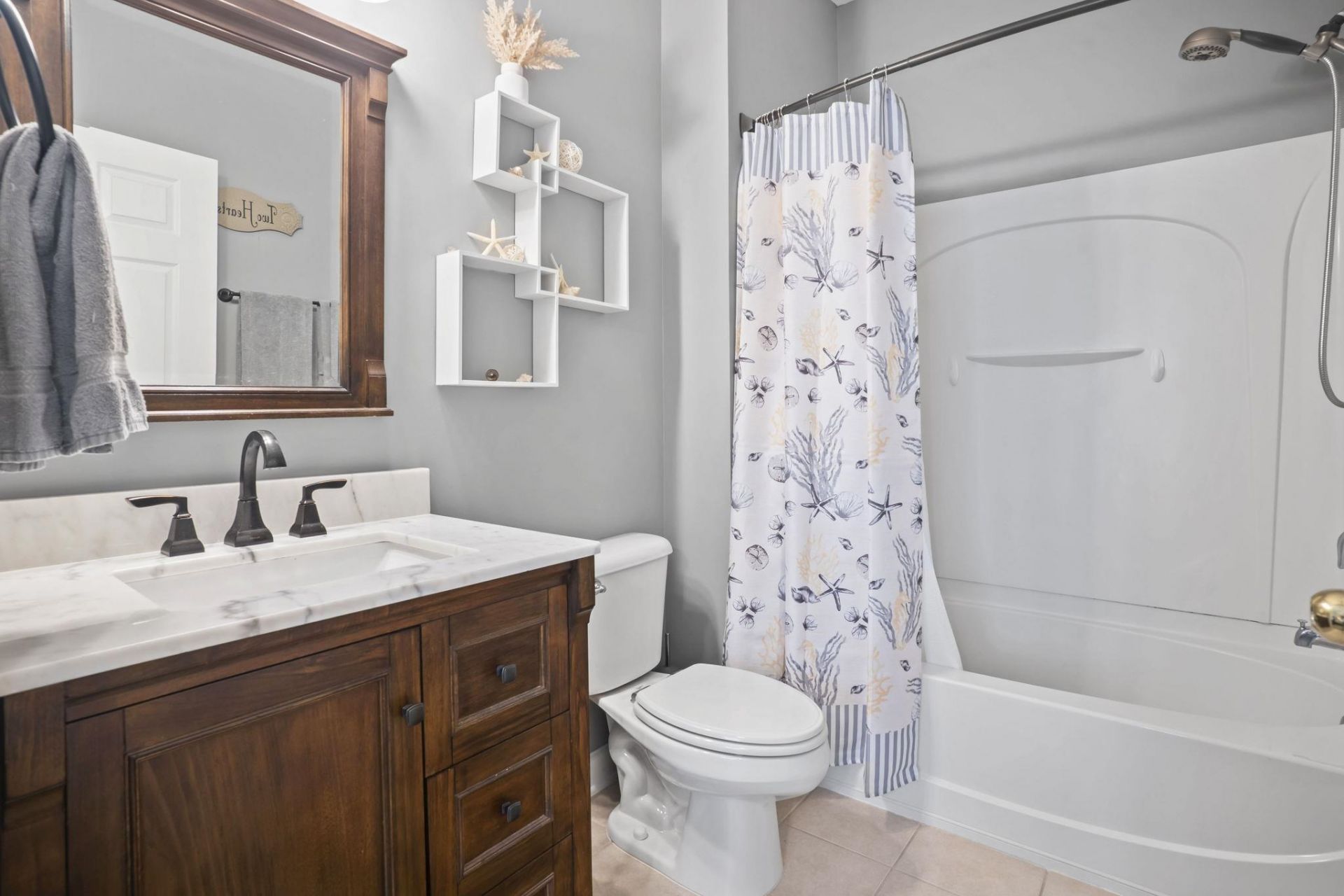 6253 Catalina Dr.  Photo 27