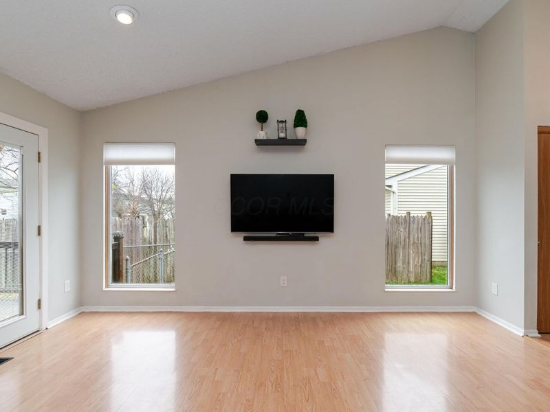 4976 Silver Bow Drive , Hilliard, OH 43026 Photo 11