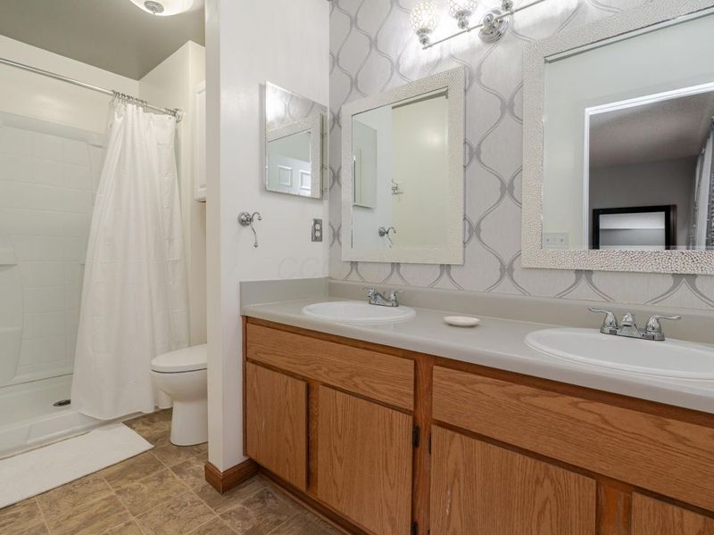 4976 Silver Bow Drive , Hilliard, OH 43026 Photo 14