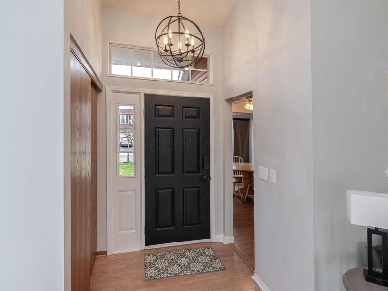 4976 Silver Bow Drive , Hilliard, OH 43026 Photo 3